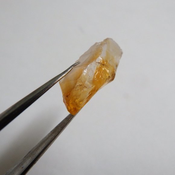 10.8ct imperial topaz bi color eye clean facet grade rough gemstone from brazil - Picture 5 of 9